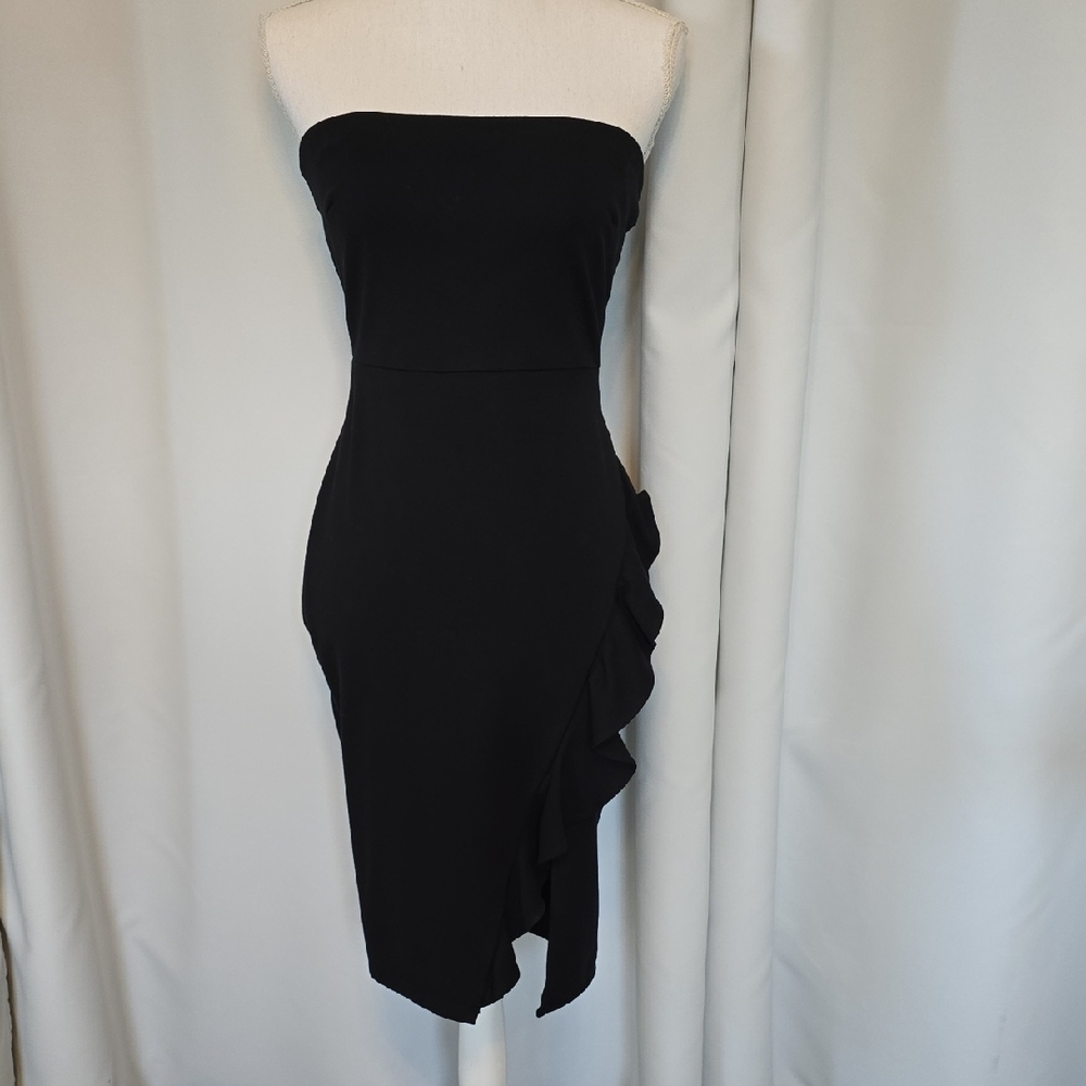 Lulu's Classic Black Strapless Dress